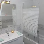 Les De Veronique, Chez Veronique Olive Bed & Breakfast 4*