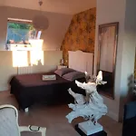 Les De Veronique, Chez Veronique Olive 4*
