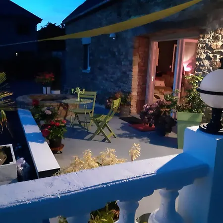 Alojamento de Acomodação e Pequeno-almoço Les De Veronique, Chez Veronique Olive Saint-Pair-sur-Mer