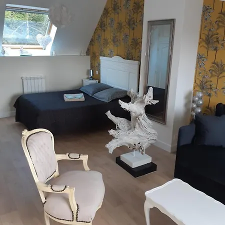 Les De Véronique, Chez Véronique Olive