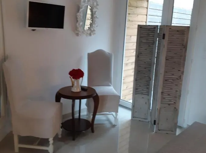 Les De Veronique, Chez Veronique Olive Alojamento de Acomodação e Pequeno-almoço Saint-Pair-sur-Mer