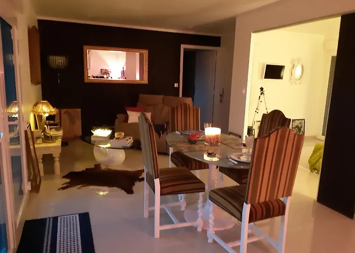 Alojamento de Acomodação e Pequeno-almoço Les De Veronique, Chez Veronique Olive 4*