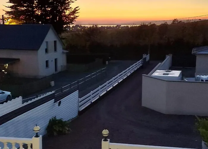 Les De Veronique, Chez Veronique Olive Alojamento de Acomodação e Pequeno-almoço Saint-Pair-sur-Mer